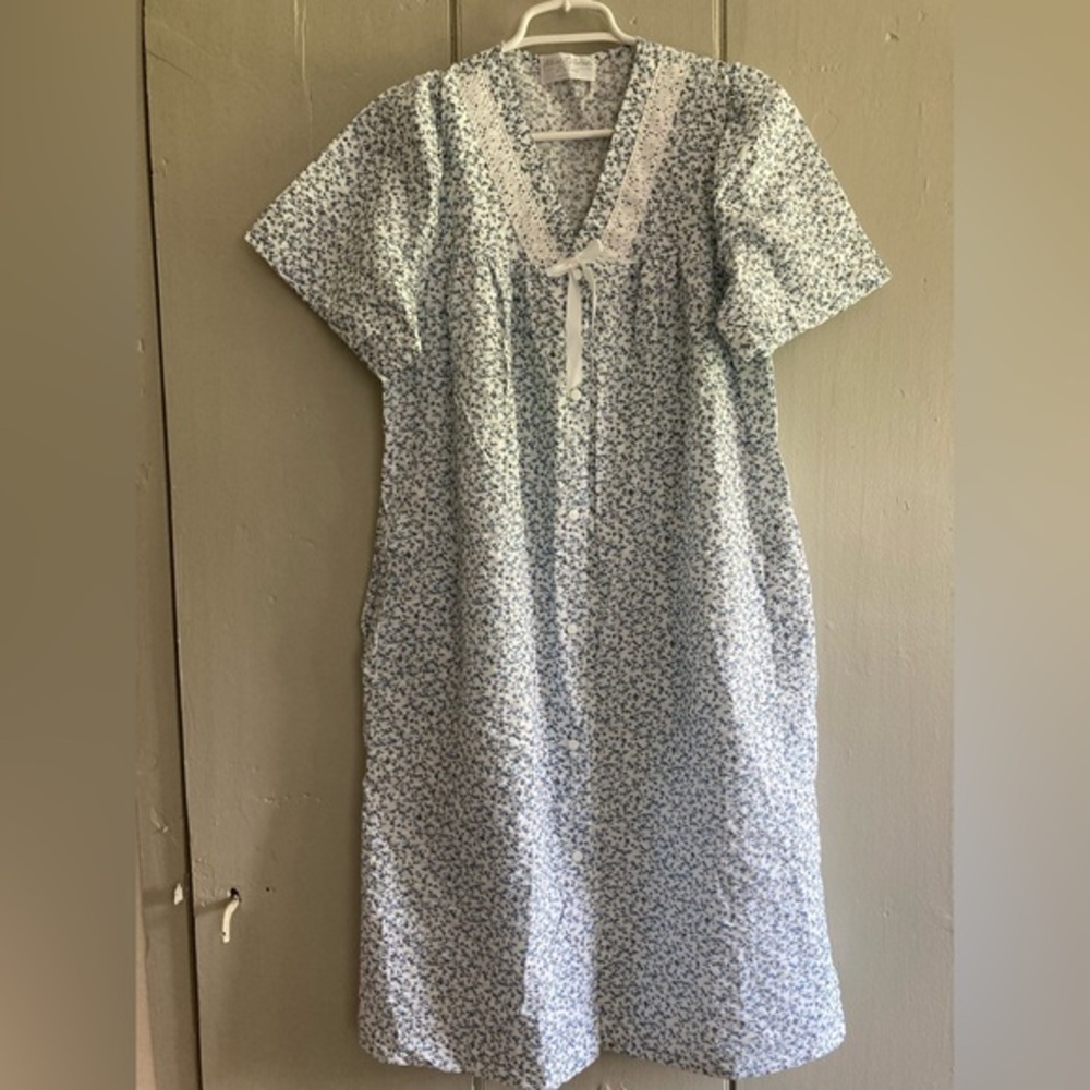 Miss Elaine At Home Lace Trim Nightgown Floral Women's Small Country Cottage